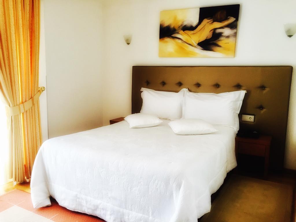 Hotel Estalagem Turismo Bragança Esterno foto